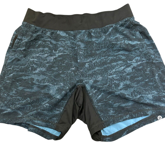 Lululemon T.h.e. Short Mens M Linerless Dark Blue Camouflage Shorts Drawstring - Picture 1 of 13